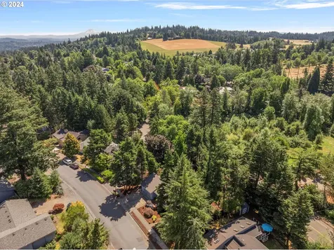 1471 Greentree Circle Lake Oswego OR 97034