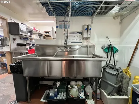 34635 Highway 101 Business Astoria OR 97103