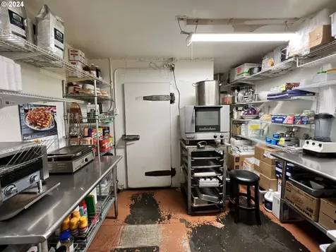 34635 Highway 101 Business Astoria OR 97103