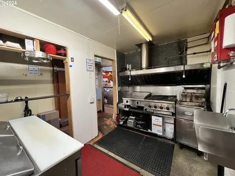 34635 Highway 101 Business Astoria OR 97103