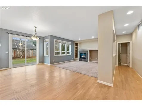 1326 SE 16th Avenue Canby OR 97013
