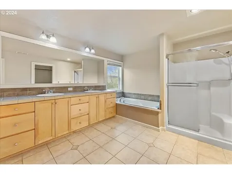 1326 SE 16th Avenue Canby OR 97013