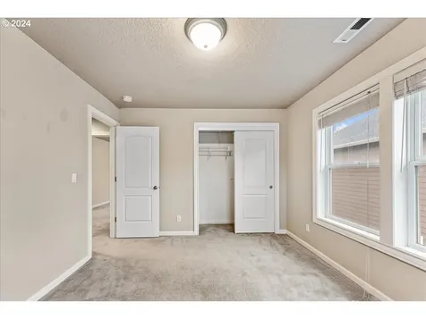 1326 SE 16th Avenue Canby OR 97013