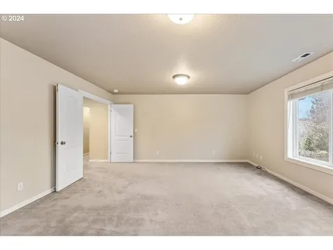 1326 SE 16th Avenue Canby OR 97013