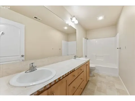 1326 SE 16th Avenue Canby OR 97013