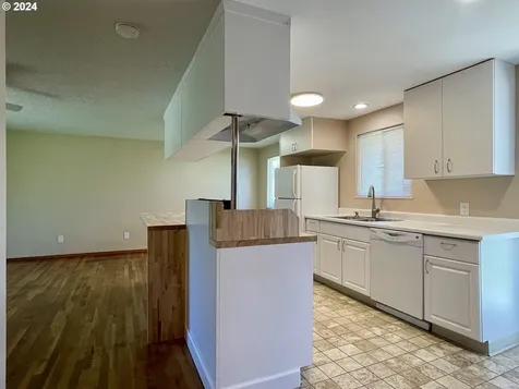 4120 Ne 132nd Avenue Portland OR 97230