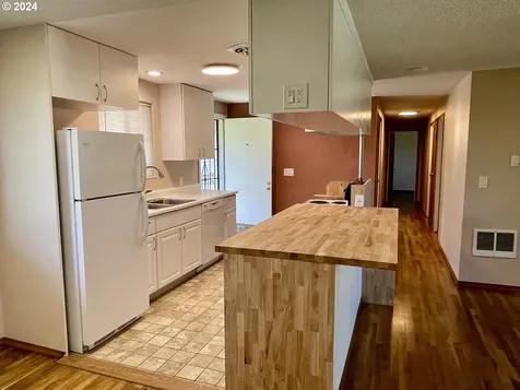 4120 Ne 132nd Avenue Portland OR 97230