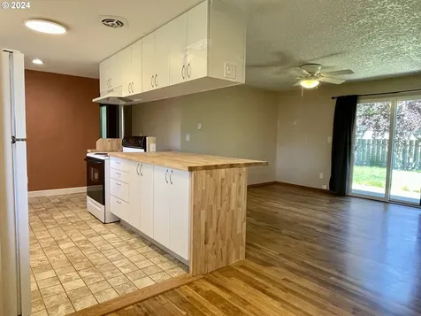 4120 Ne 132nd Avenue Portland OR 97230