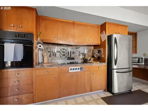 13516 NE 72nd Street Vancouver WA 98682
