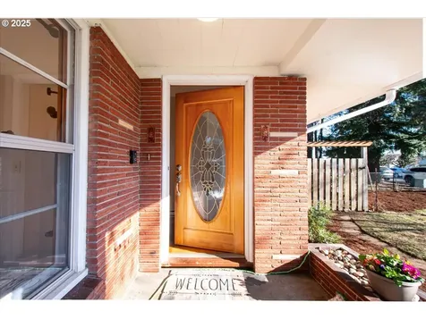 13516 NE 72nd Street Vancouver WA 98682