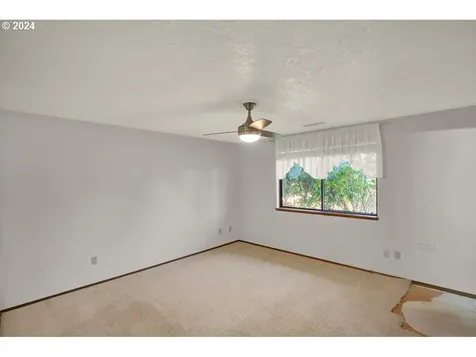 20052 SW 72nd Avenue Tualatin OR 97062