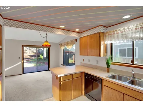 20052 SW 72nd Avenue Tualatin OR 97062