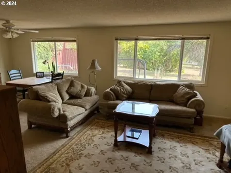 14754 SE Way East Avenue Damascus OR 97089