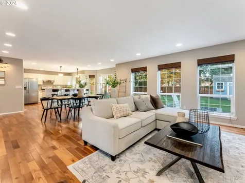 1256 SW Russ Lane Mcminnville OR 97128