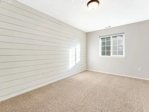 1256 SW Russ Lane Mcminnville OR 97128