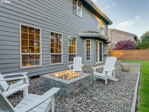 1256 SW Russ Lane Mcminnville OR 97128