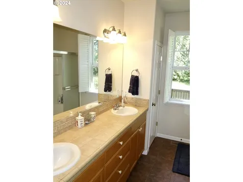 2601 NE 121st Street Vancouver WA 98686