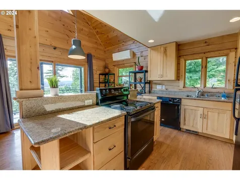 227 Erion Lane Woodland WA 98674