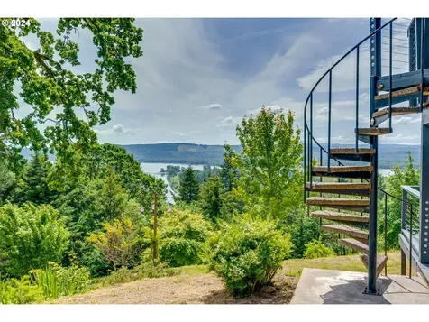 227 Erion Lane Woodland WA 98674