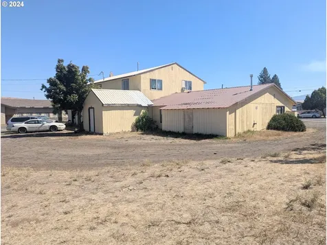 1503 Division Street Elgin OR 97827