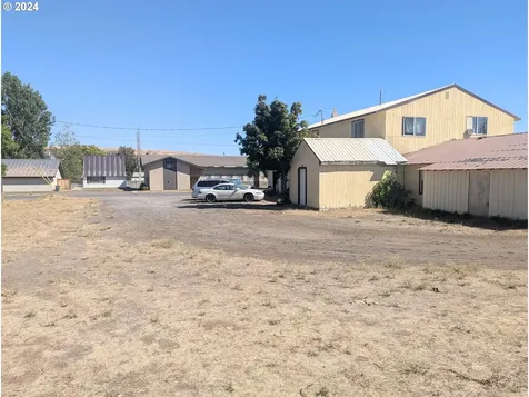 1503 Division Street Elgin OR 97827