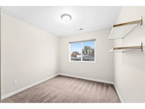 12410 NE 102nd Street Vancouver WA 98682
