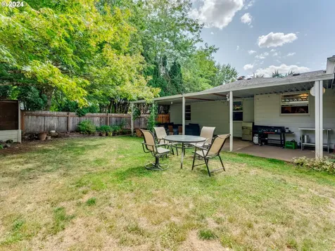 419 Ne 14th Street Mcminnville OR 97128
