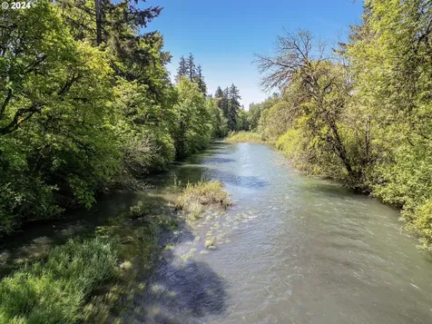 40555 Highway 226 Scio OR 97374