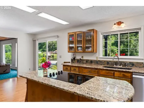 437 E Evans Drive Tidewater OR 97390