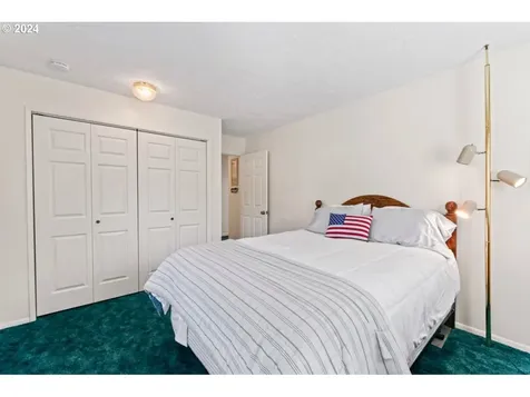 437 E Evans Drive Tidewater OR 97390