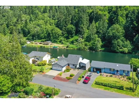 437 E Evans Drive Tidewater OR 97390