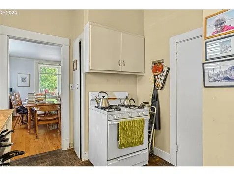 3504 Se Sherman Street Portland OR 97214