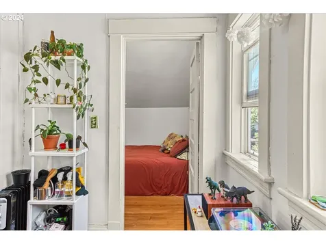 3504 Se Sherman Street Portland OR 97214