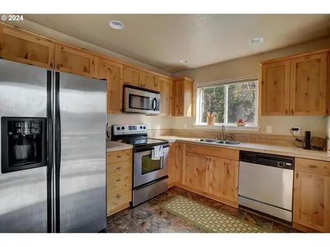 5339 Se 137th Avenue Portland OR 97236