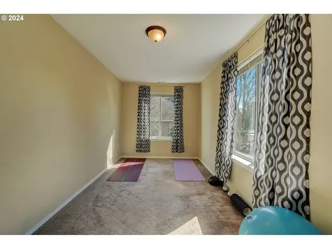5339 Se 137th Avenue Portland OR 97236