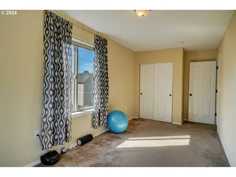 5339 Se 137th Avenue Portland OR 97236