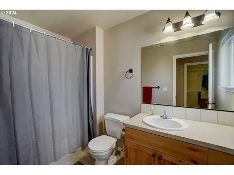 5339 Se 137th Avenue Portland OR 97236