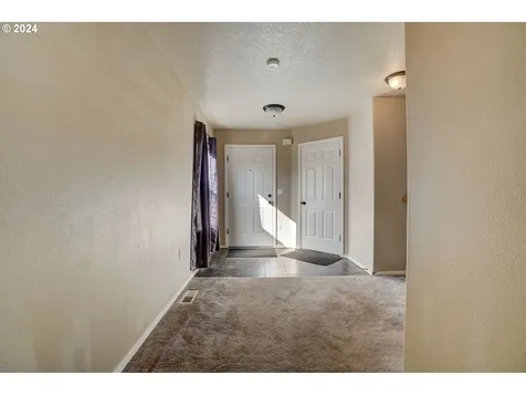 5339 Se 137th Avenue Portland OR 97236
