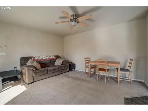 5339 Se 137th Avenue Portland OR 97236