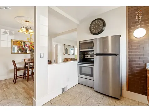 3710 Se 68th Avenue Portland OR 97206