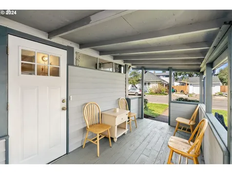 3710 Se 68th Avenue Portland OR 97206