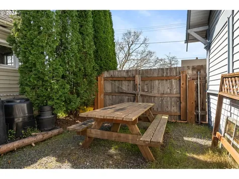 3710 Se 68th Avenue Portland OR 97206