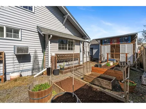 3710 Se 68th Avenue Portland OR 97206
