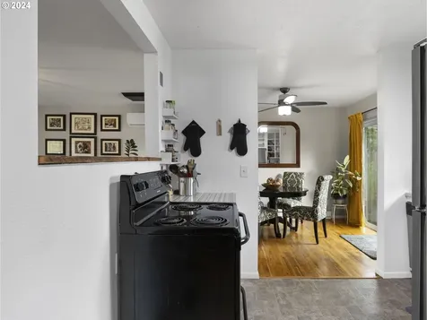 520 Harrison Street Fairview OR 97024