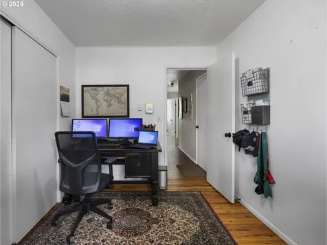520 Harrison Street Fairview OR 97024