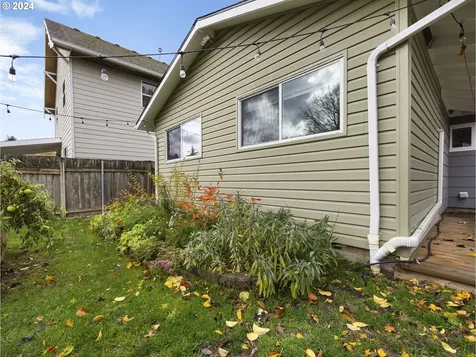520 Harrison Street Fairview OR 97024