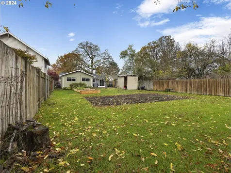 520 Harrison Street Fairview OR 97024