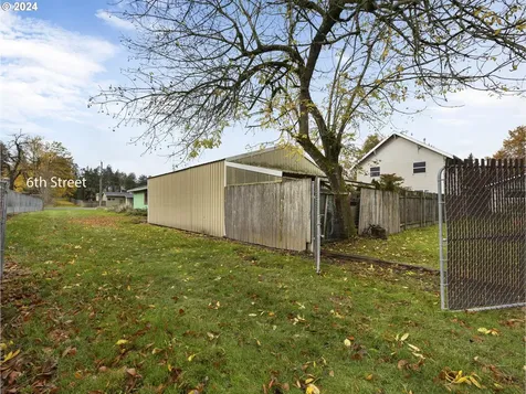 520 Harrison Street Fairview OR 97024