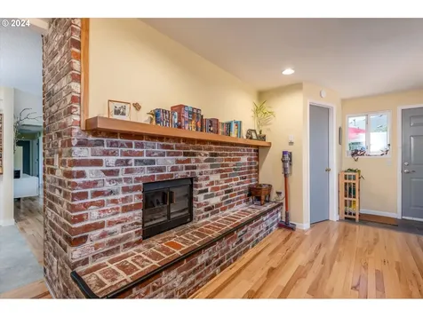 1855 Montreal Avenue Eugene OR 97408