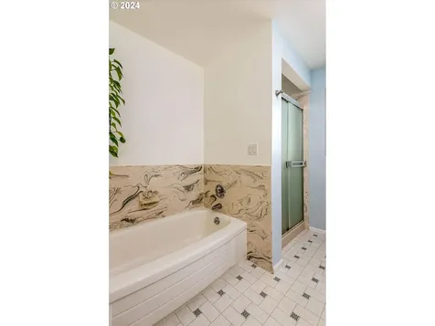 1855 Montreal Avenue Eugene OR 97408